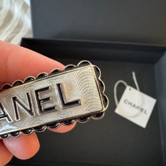 Authentic Chanel Hair Clip Barrette CC logo - Picture 5 of 7